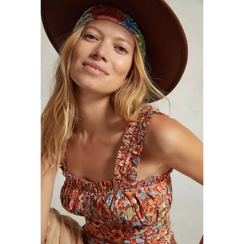Anthropologie Love The Label Ruffled Floral Tank